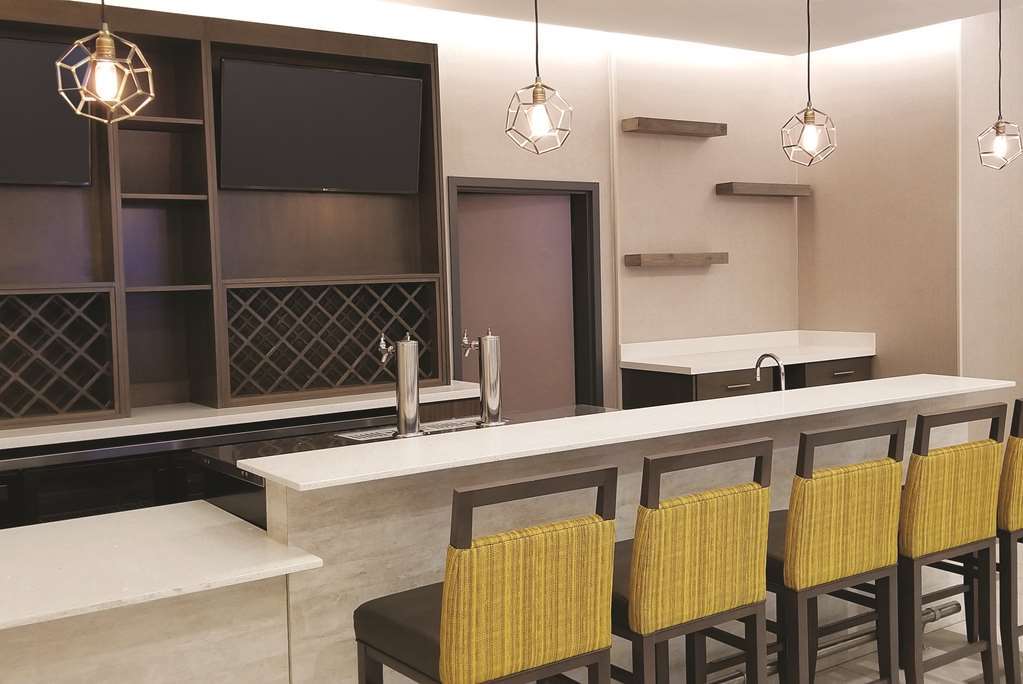 La Quinta By Wyndham Rock Hill Hotel Restaurant photo
